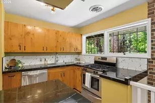 2833 NE 89th Ave, Portland, OR 97220 - Photo 12