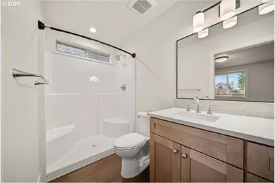 12306 Meadowlawn Dr, Oregon City, OR 97045 - Photo 16