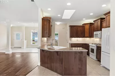 338 NW Ivy Ave, Dallas, OR 97338 - Photo 16