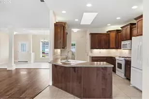 338 NW Ivy Ave, Dallas, OR 97338 - Photo 16