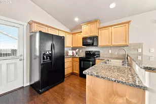 10417 NE 67th Ave, Vancouver, WA 98686 - Photo 8