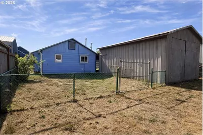110 N 12th St, Lakeside, OR 97449 - Photo 28