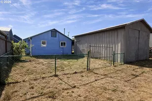 110 N 12th St, Lakeside, OR 97449 - Photo 28