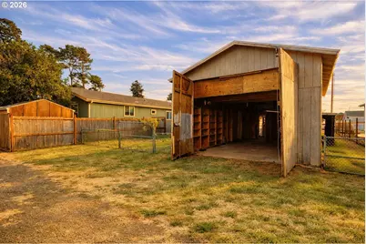 110 N 12th St, Lakeside, OR 97449 - Photo 26