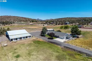 3099 NW Williams Way, Redmond, OR 97756 - Photo 2