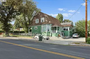 531 E 8th St, The Dalles, OR 97058 - Photo 42