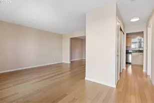 3612 SW Multnomah Blvd, Portland, OR 97219 - Photo 2