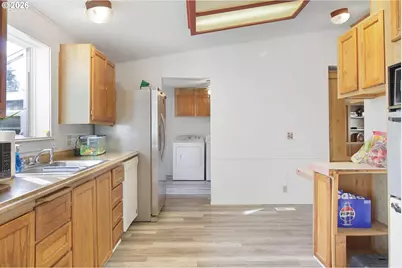 3372 Long St, Sweet Home, OR 97386 - Photo 20