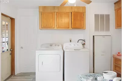 3372 Long St, Sweet Home, OR 97386 - Photo 36