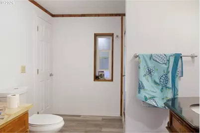 3372 Long St, Sweet Home, OR 97386 - Photo 32