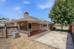 858 N 20th Way, Cornelius, OR 97113 - Photo 36