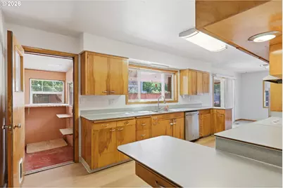858 N 20th Way, Cornelius, OR 97113 - Photo 16
