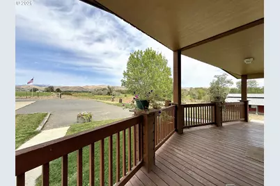 42645 Old Foothill Rd, Richland, OR 97870 - Photo 6