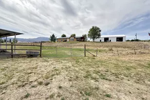 42645 Old Foothill Rd, Richland, OR 97870 - Photo 38