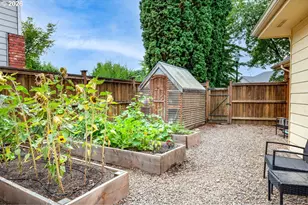 1368 Wimbledon Pl, Springfield, OR 97477 - Photo 42