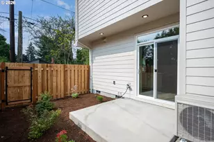 8431 NE Hassalo St, Portland, OR 97220 - Photo 36