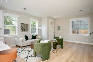 8431 NE Hassalo St, Portland, OR 97220 - Photo 6