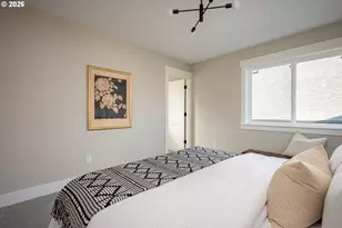 8431 NE Hassalo St, Portland, OR 97220 - Photo 20