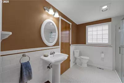 3828 Ashford Dr, Eugene, OR 97405 - Photo 14