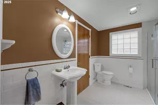 3828 Ashford Dr, Eugene, OR 97405 - Photo 14