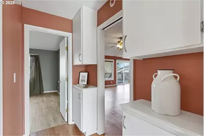 1694 Sunrise Cir NW, Salem, OR 97304 - Photo 18