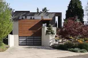 3961 SE Berkeley Way, Portland, OR 97202 - Photo 2