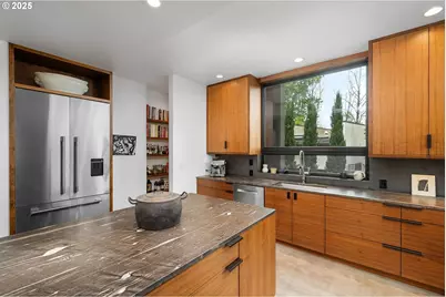 3961 SE Berkeley Way, Portland, OR 97202 - Photo 16