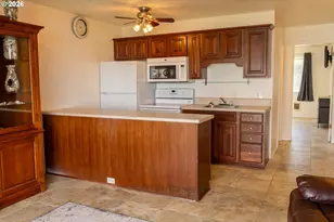 4229 SW Beach Ave, Lincoln City, OR 97367 - Photo 8