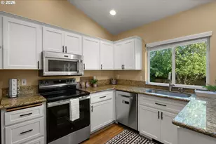 283 NE Lenox St, Hillsboro, OR 97124 - Photo 12
