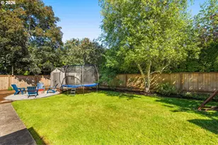 283 NE Lenox St, Hillsboro, OR 97124 - Photo 22