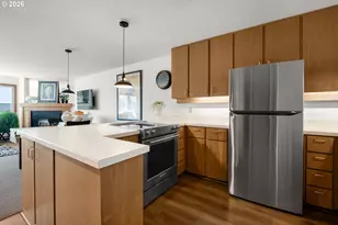 353 N Breaker Point Dr, Cannon Beach, OR 97110 - Photo 6