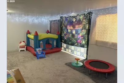 145 Green St, Paisley, OR 97636 - Photo 12