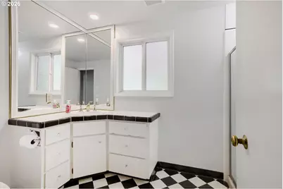 7190 SW Renee Dr, Portland, OR 97225 - Photo 26