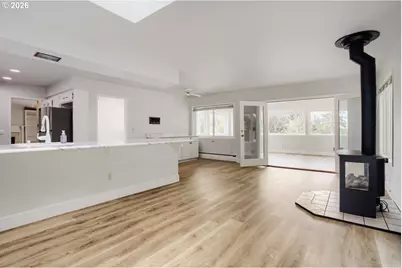 7190 SW Renee Dr, Portland, OR 97225 - Photo 14