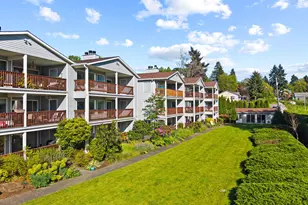 6718 N Richmond Ave, Portland, OR 97203 - Photo 2