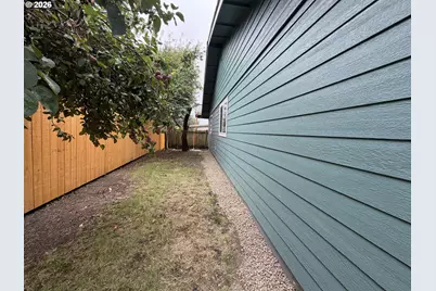 1165 NE Broadway St, Waldport, OR 97394 - Photo 22
