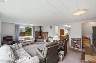 830 Chicago Ave, Bandon, OR 97411 - Photo 4