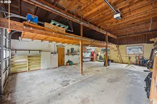 830 Chicago Ave, Bandon, OR 97411 - Photo 24