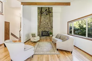 1105 SW 10th Dr, Gresham, OR 97080 - Photo 8