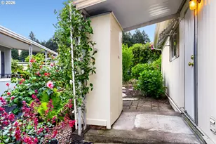 11564 SW Royal Villa Dr, Tigard, OR 97224 - Photo 16