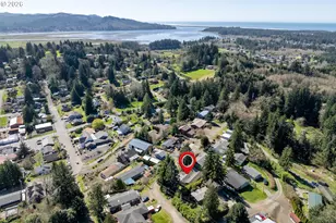 12850 Hayes Dr, Nehalem, OR 97131 - Photo 4