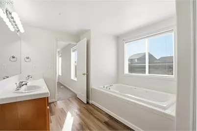 734 E 15th Cir, La Center, WA 98629 - Photo 24