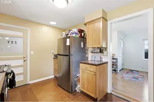 637 Tinamou Ln, Springfield, OR 97477 - Photo 12