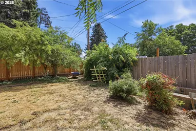 637 Tinamou Ln, Springfield, OR 97477 - Photo 32