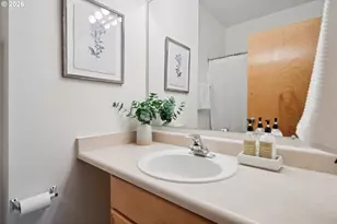 775 SW Dillan Dr, Beaverton, OR 97006 - Photo 28