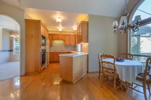 2037 Morning View Dr, Eugene, OR 97405 - Photo 10