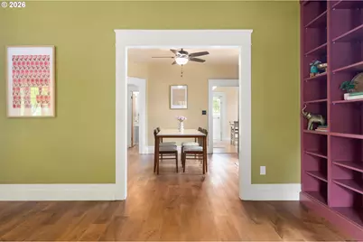 952 C St, Springfield, OR 97477 - Photo 10