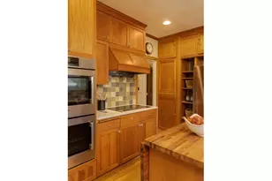 323 SE Cowls St, McMinnville, OR 97128 - Photo 42