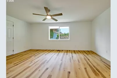 1086 Wilson St, Woodburn, OR 97071 - Photo 12