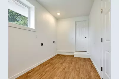 1086 Wilson St, Woodburn, OR 97071 - Photo 22
